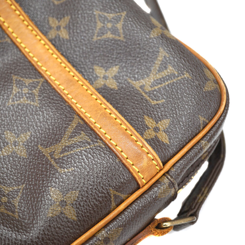 Louis Vuitton Danube Shoulder Bag Monogram - Picture 7 of 8